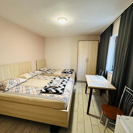Urban Life Tirana- Economy Rooms Eksteriør bilde